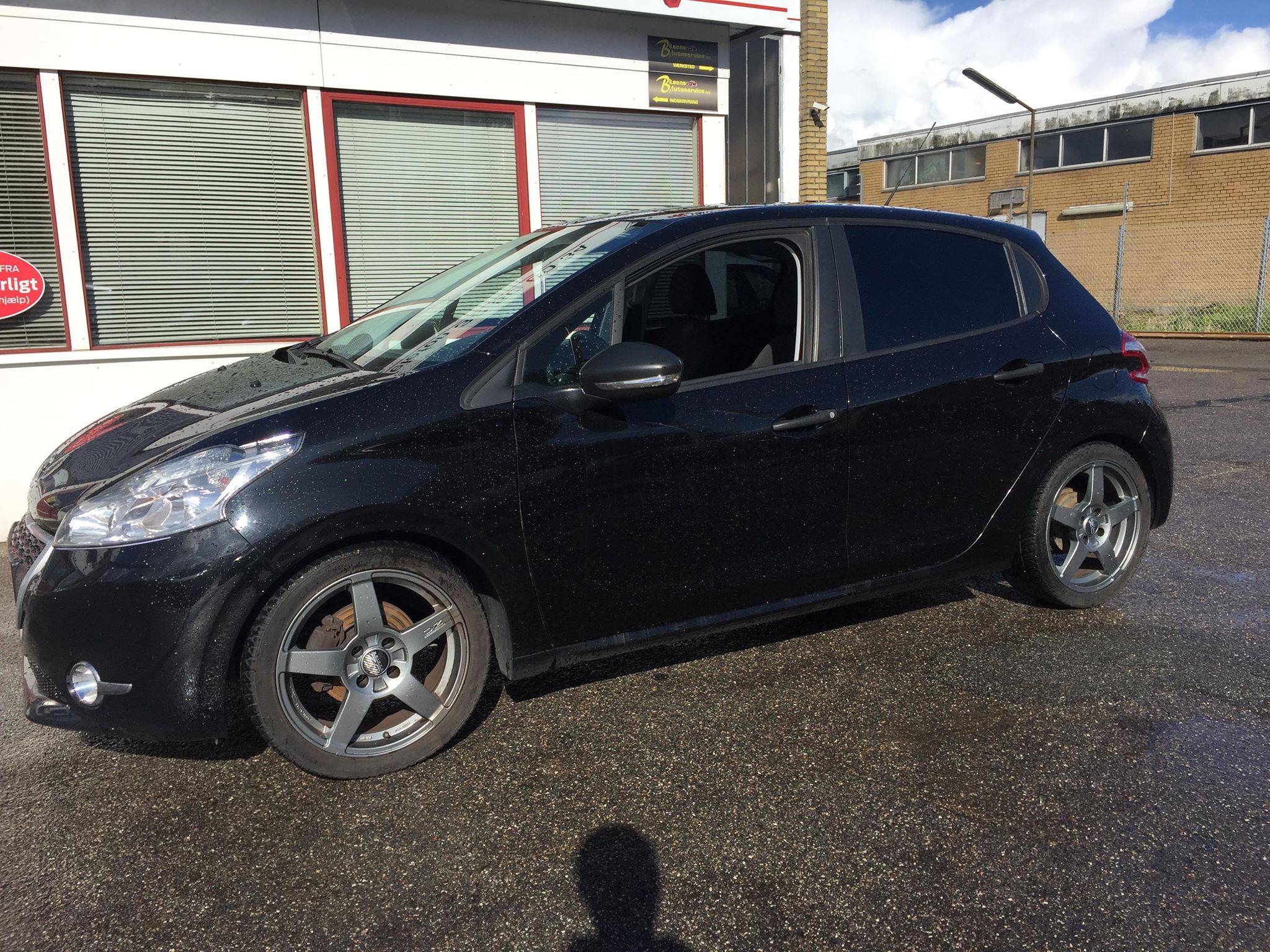 Peugeot 208 1,0 VTi Champion Air 5d Biløens autoservice