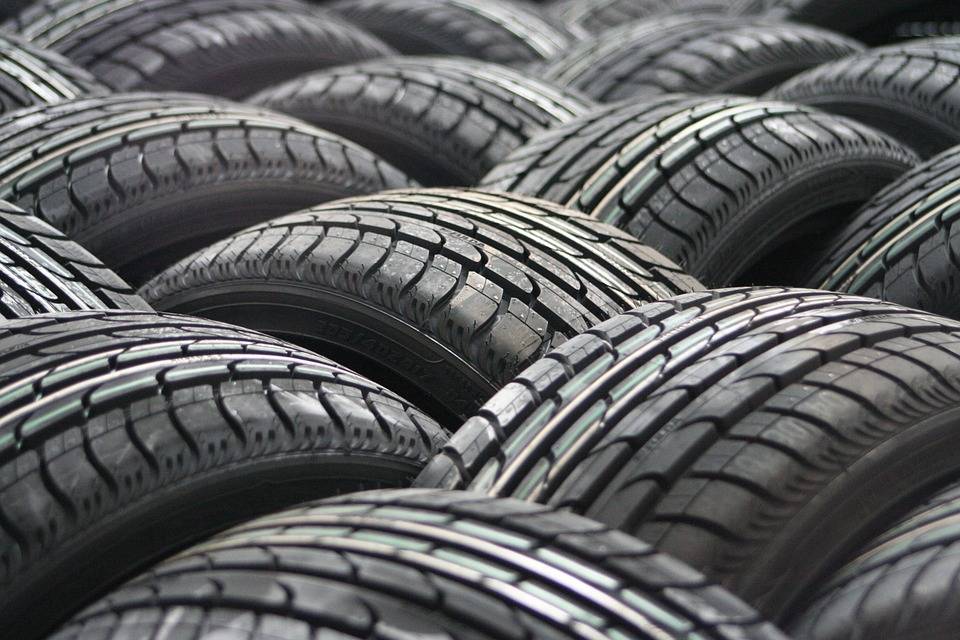 car tyres 63928 960 720 - DÆKSKIFTE KØBENHAVN