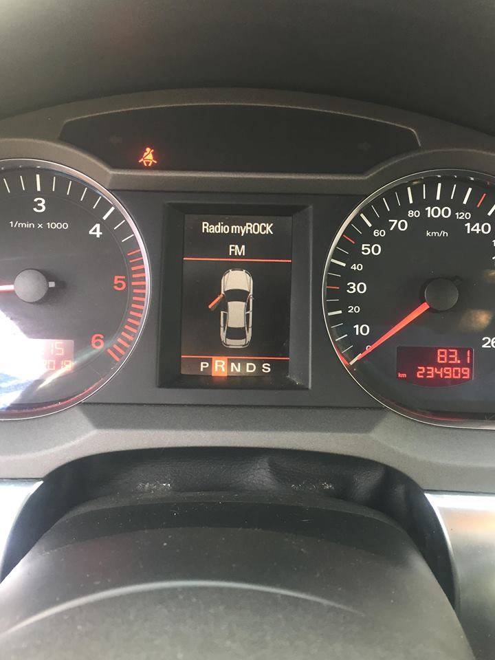 a9 - Audi A6 2,7 TDi S-line Avant quattro Tiptr 5d