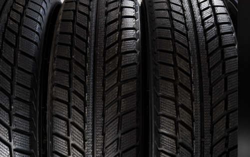Vinterdæk vs. Helårsdæk - Biloens Autoservice
